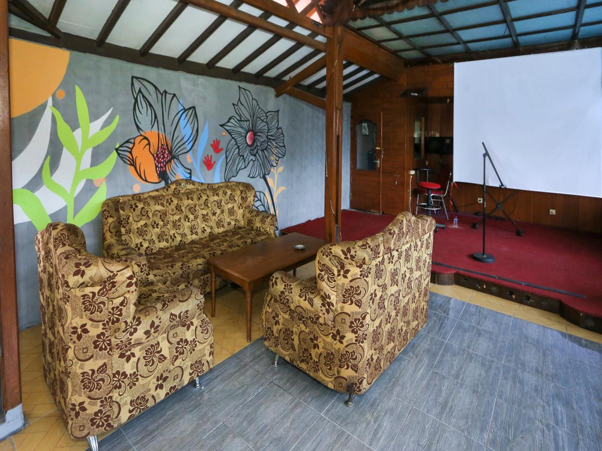 Hotel O Puncak Bogor Near Taman Safari Exterior foto